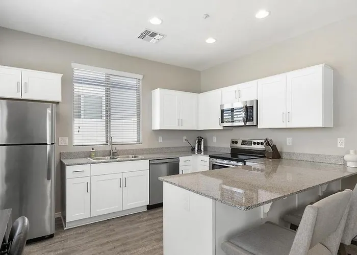 Apartment Landing - Modern With Amazing Amenities