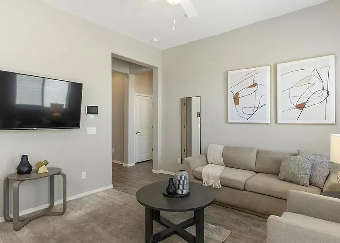 Landing - Modern With Amazing Amenities *